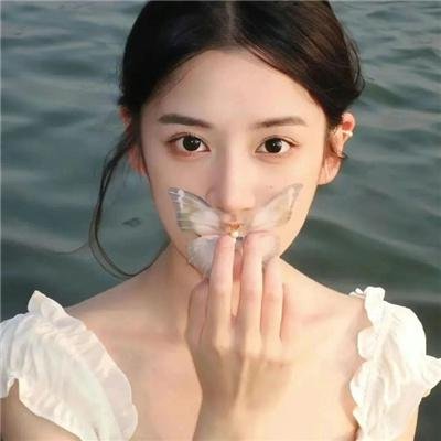 在微尘中漫舞